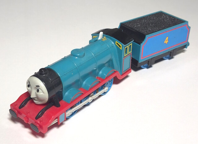 gordon motor_road_&_rail power_car thomas_the_tank_engine tomy toy train // 3598x2615 // 1.9MB